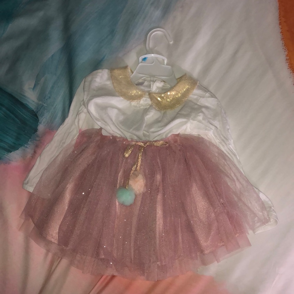 Kardashian’s top 2T Popatu 3T tutu skirt outfit
